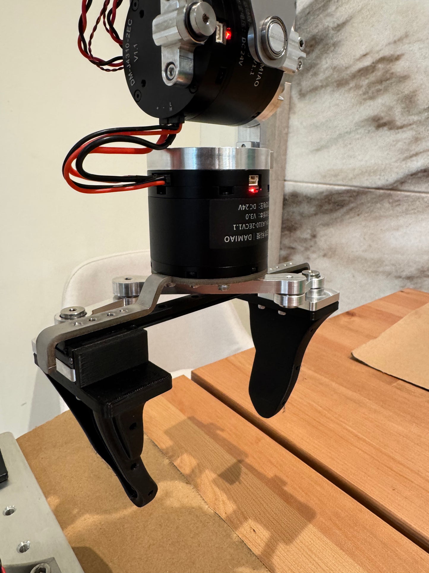 OpenArm 1.0 - Gripper (for Follower)